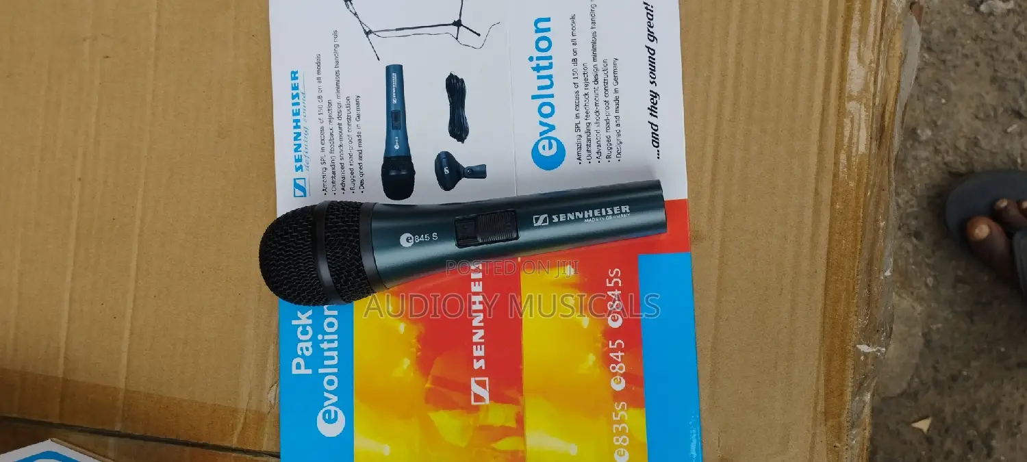 Sennheiser E845-S Dynamic Super-cardioid Vocal Microphone