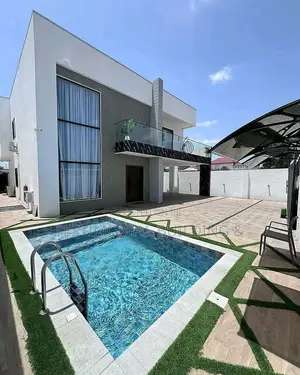 Furnished 4bdrm House in Testimonial Building, School Junction