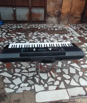 Yamaha PSR-E373 61-Key Touch-Sensitive Portable Keyboard