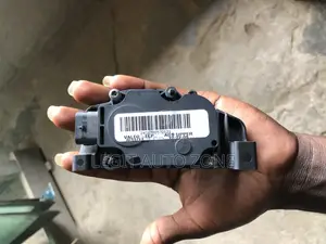 Honda CRV 2017 - 2022 Shutter Grille Motor