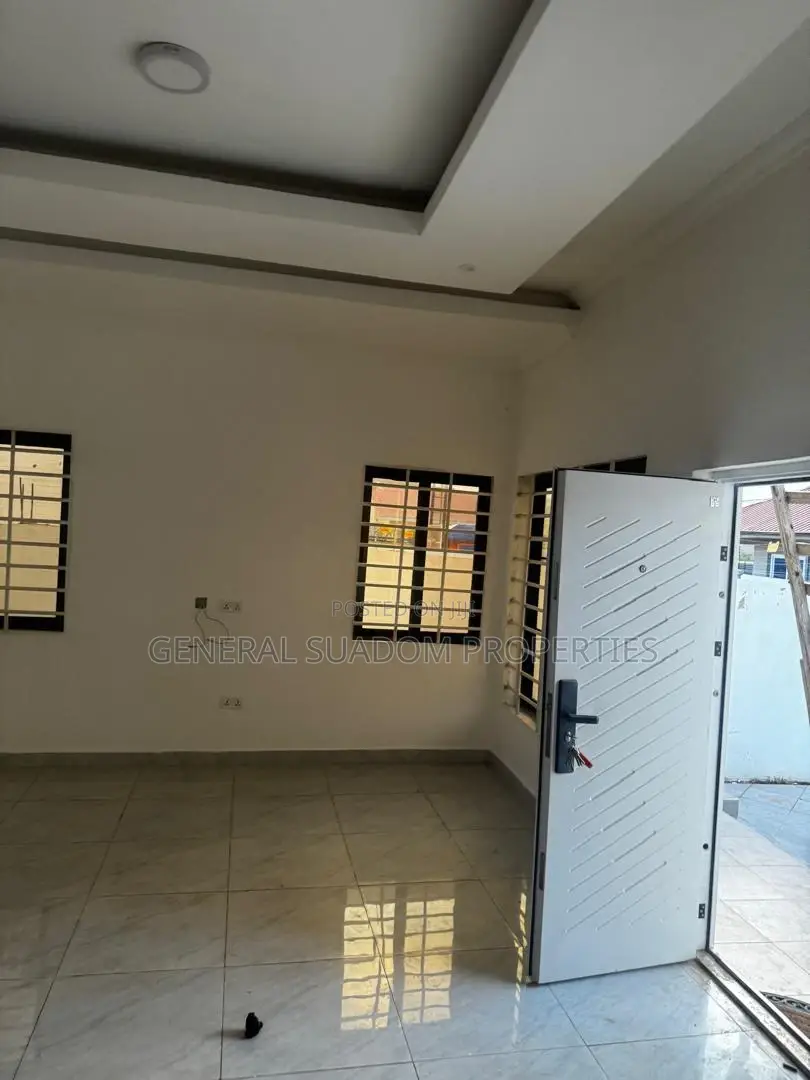 3bdrm House in Suadom Properties, Baatsona Total for rent