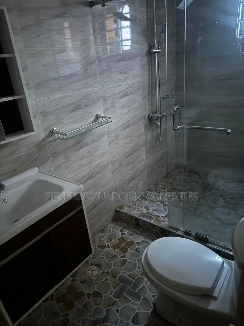 3bdrm House in Suadom Properties, Baatsona Total for rent