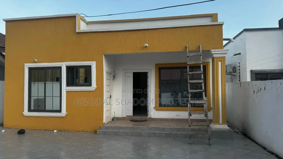 3bdrm House in Suadom Properties, Baatsona Total for rent
