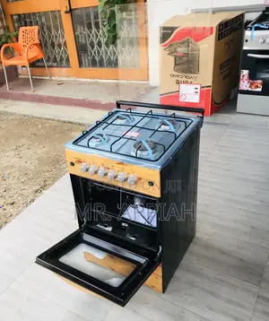 Brand New Wooden Volcano 50x50 4 Gas Burner + Lid.