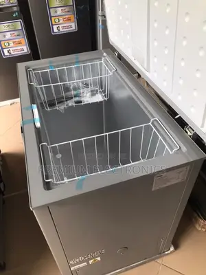 Large Capacity, Fast Freezing Midea 249 Litres Chest Freezer