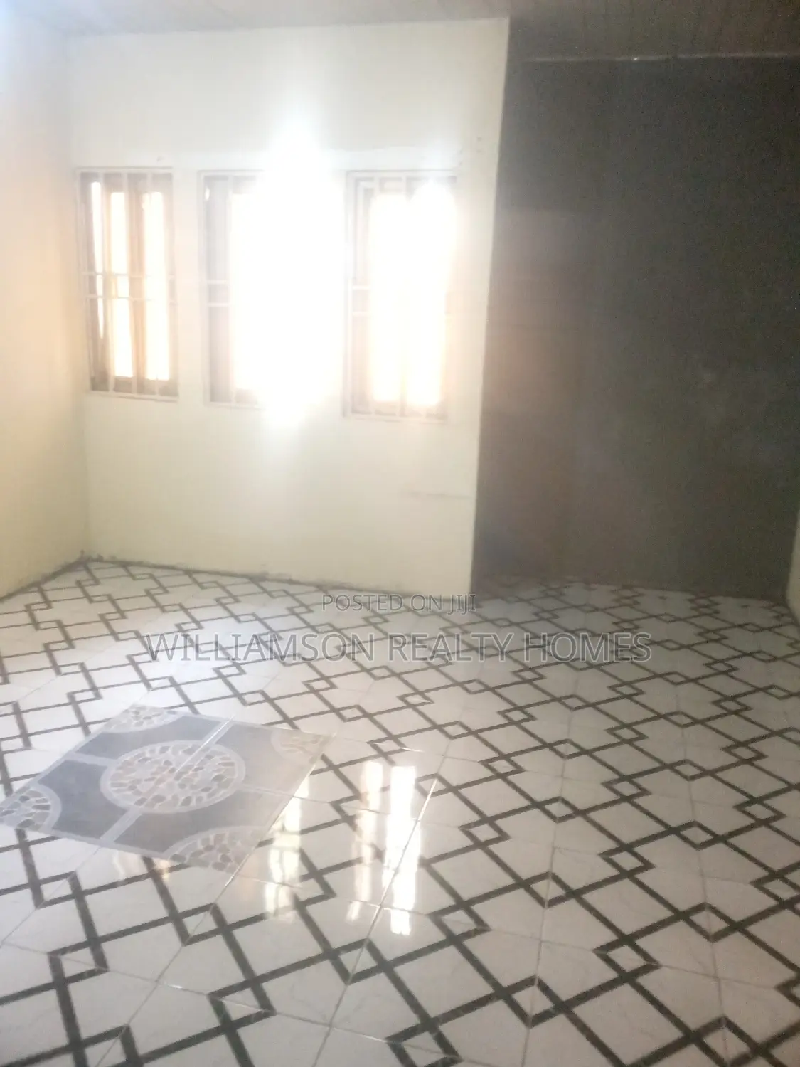 1bdrm Apartment in Community 18 Area, Spintex for rent
