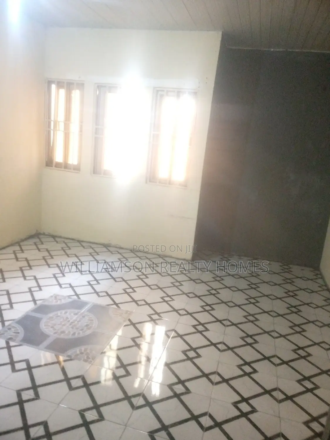 1bdrm Apartment in Community 18 Area, Spintex for rent
