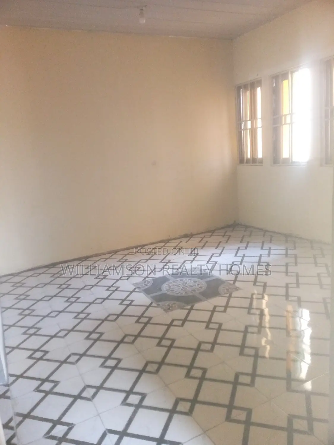 1bdrm Apartment in Community 18 Area, Spintex for rent