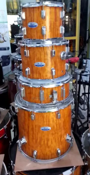 Pearl Decade 5-Piece Drumset
