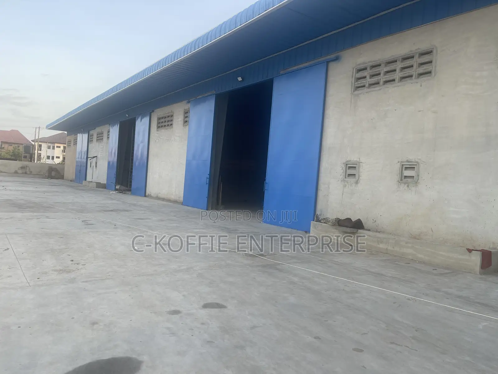 1400 SQM Warehouse + Offices at Spintex for Rent
