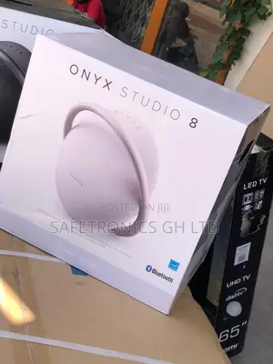 Wireless Bluetooth Gold Onyx Studio 8 Harman Kardon