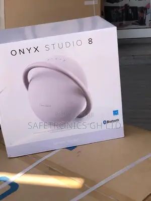 Harman Kardon Bluetooth Wireless Gold Onyx Studio 8