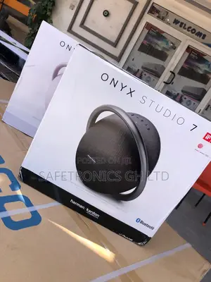 Onyx Studio 7 Harman Kardon Electric Wireless Black