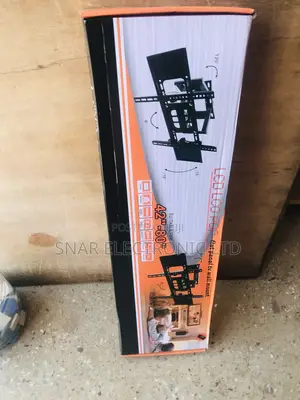 Nice Flat-Screen Adjustable TV Wall Mount