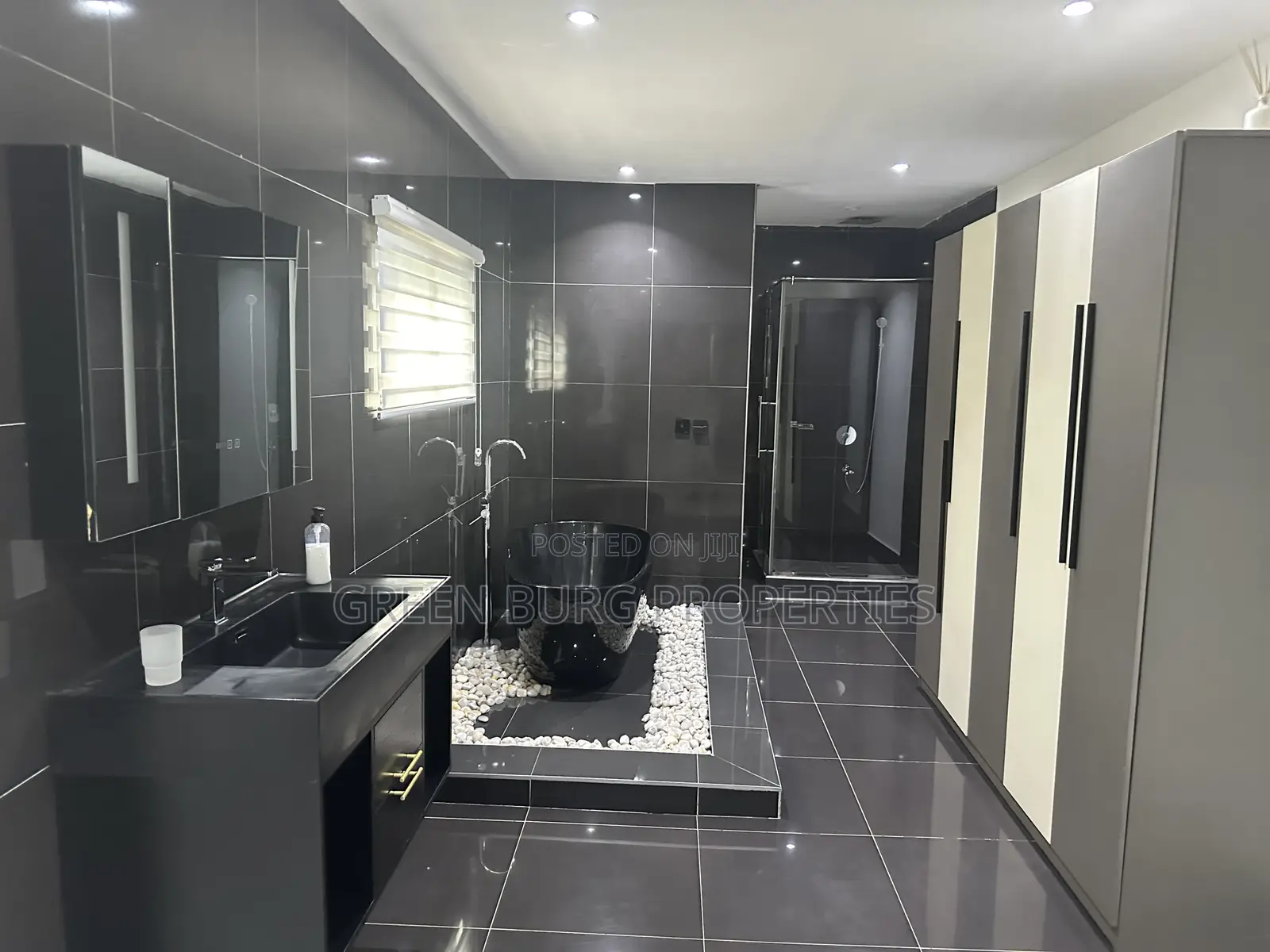 Furnished 4bdrm House in East Legon for sale