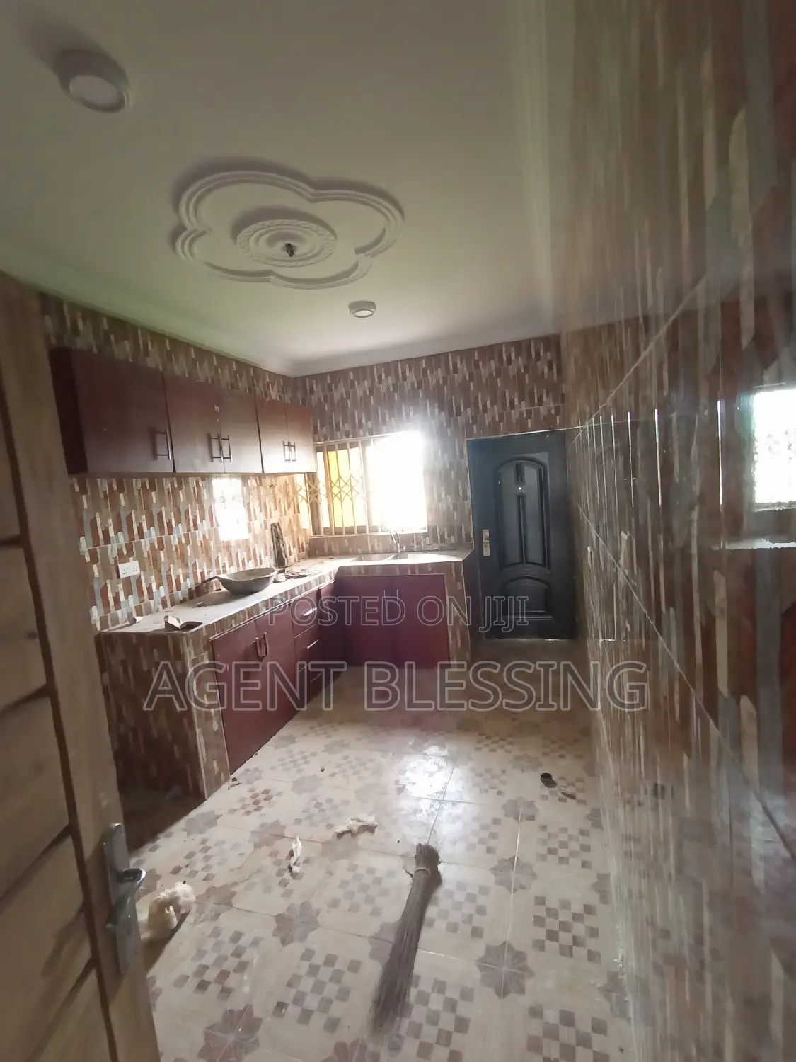 3bdrm Apartment in Gbetsile Samco, Tema Metropolitan for rent