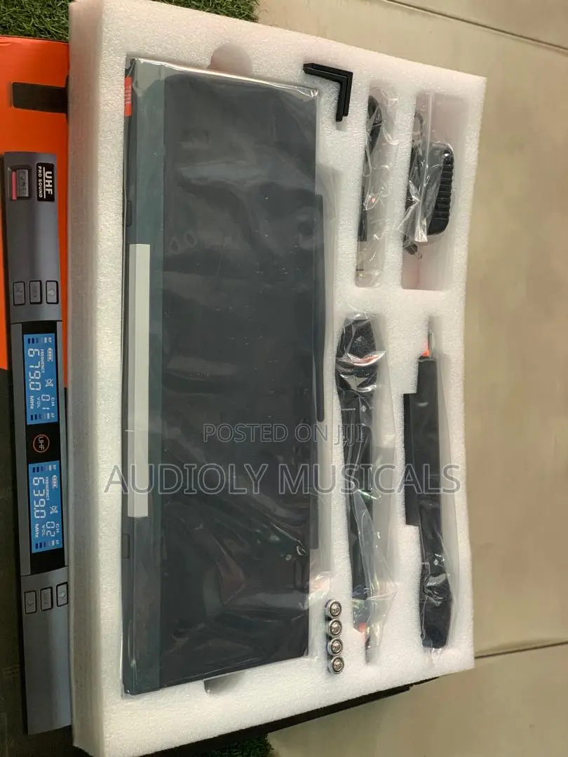 JBL KMC8 Dual Wireless Microphone