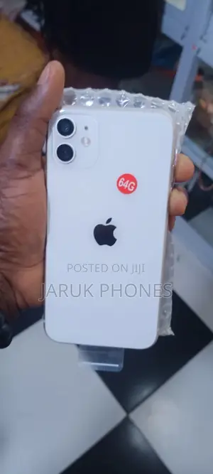 Apple iPhone 11 64 GB White