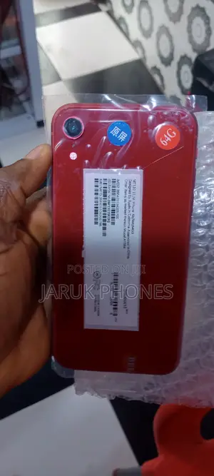 Apple iPhone XR 64 GB Red