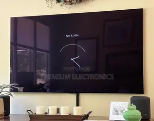OLED G3 | Hangs Like a Picture, LG 83" Smart UHD OLED83G3