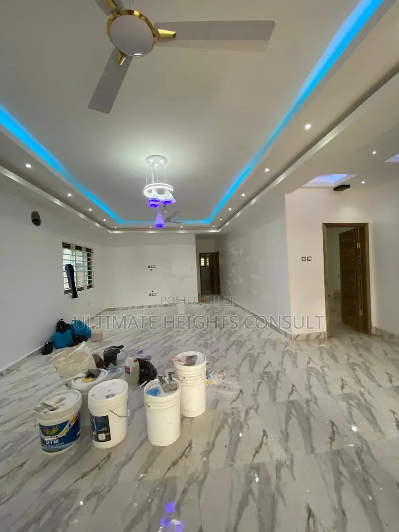 3bdrm House in Ablekuma Odumase for sale