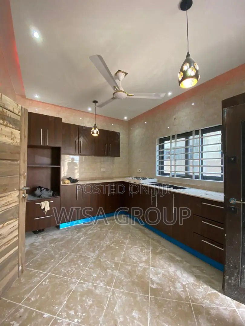 3bdrm House in Wisa Groups, Accra Metropolitan for sale