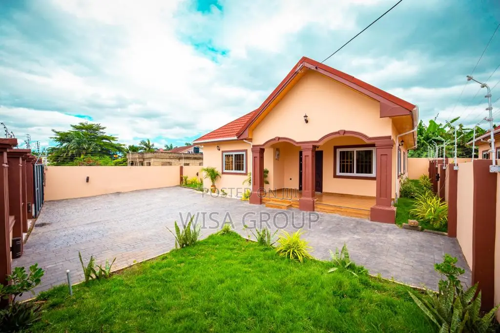 3bdrm House in Wisa Groups, Accra Metropolitan for sale