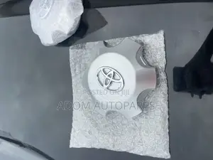 Toyota Land Cruiser Prado Wheel Cap