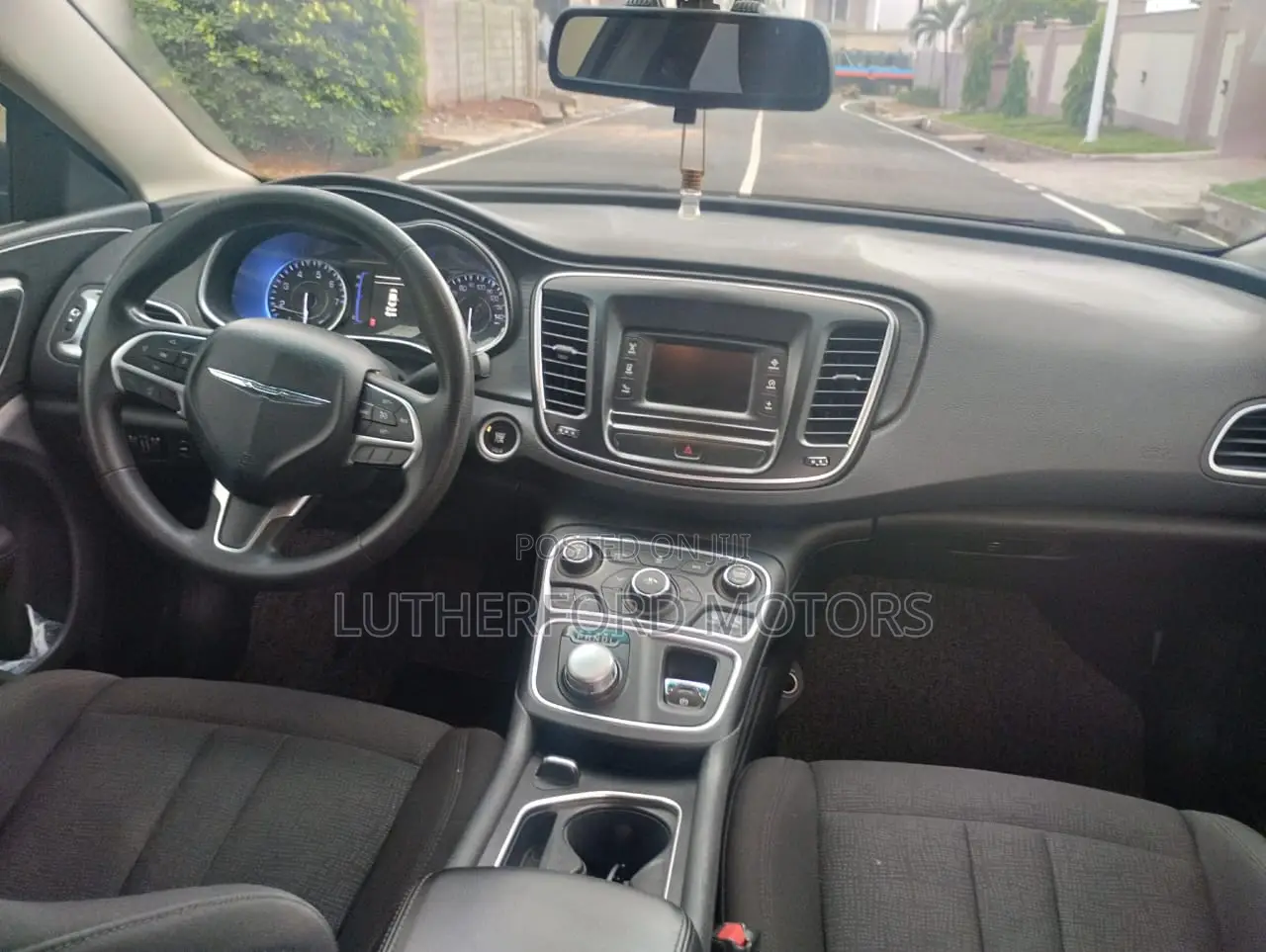 Chrysler 200 Limited 2017 Gray