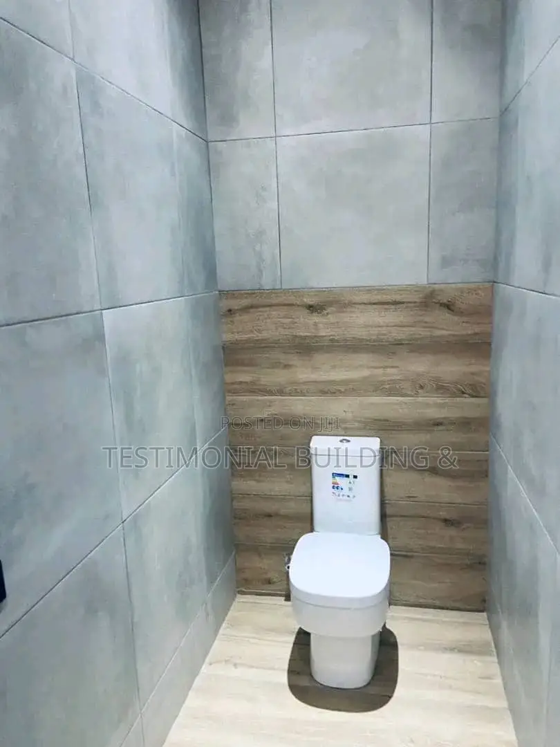 5bdrm House in Testimonial Building, East Legon for sale