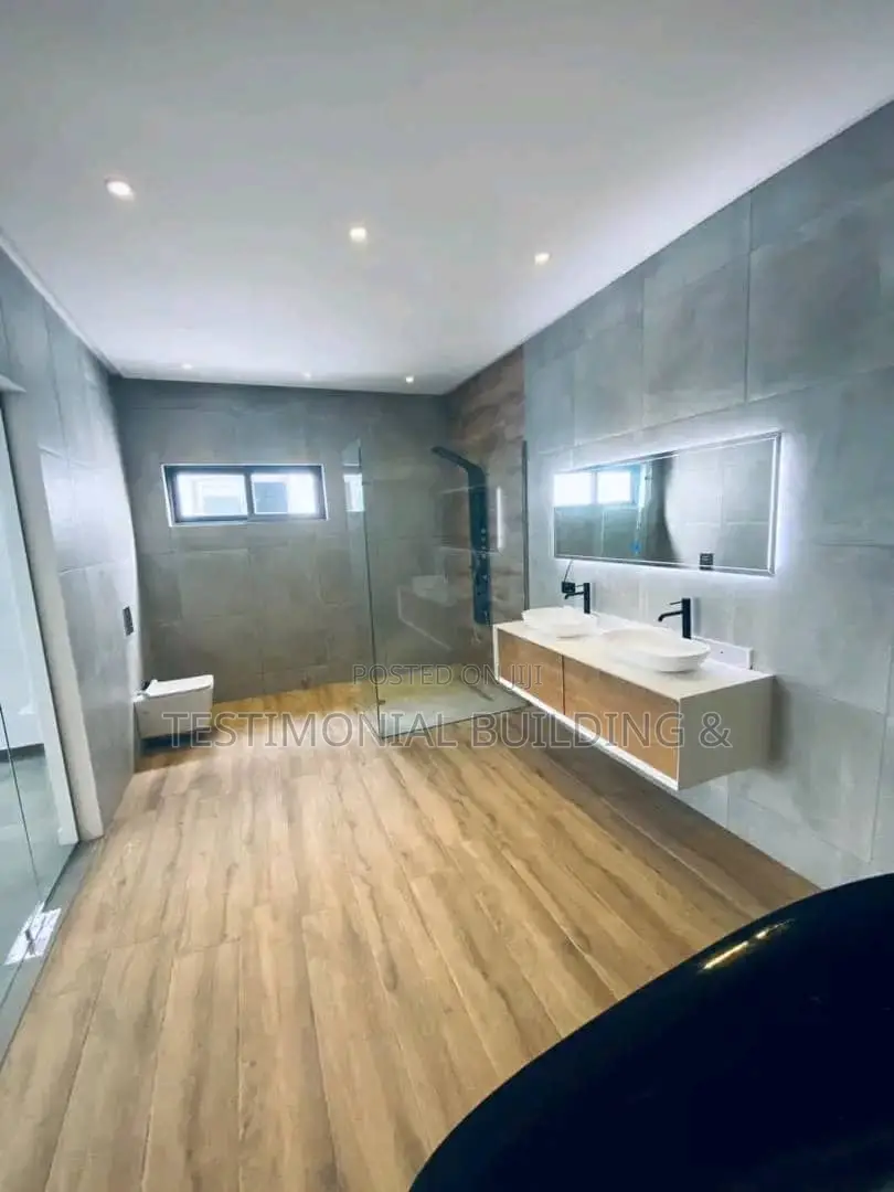 5bdrm House in Testimonial Building, East Legon for sale