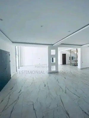 8bdrm House in Testimonial Building, Adjiriganor for sale