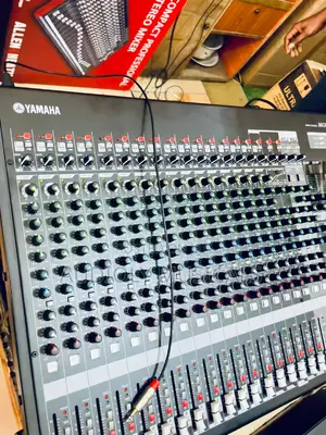 Yamaha Mgp24x 24channel Mixer