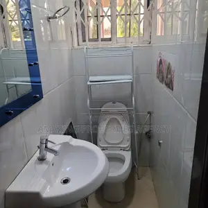 6bdrm House in New Legon for sale
