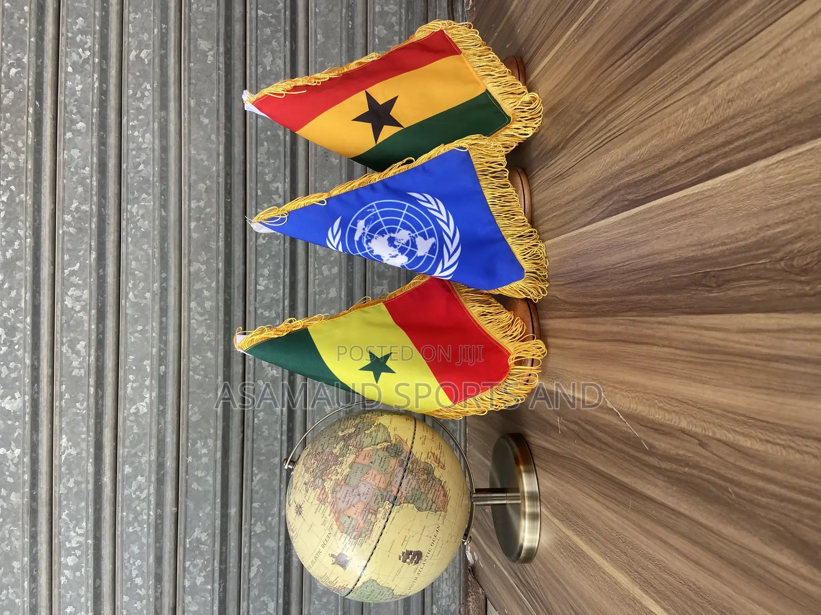 Original Office Table Top Flag Stand at Cool Price