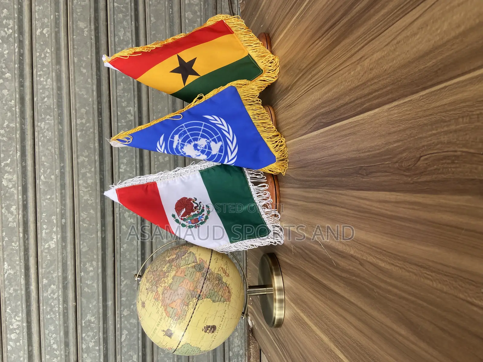 Original Office Table Top Flag Stand at Cool Price