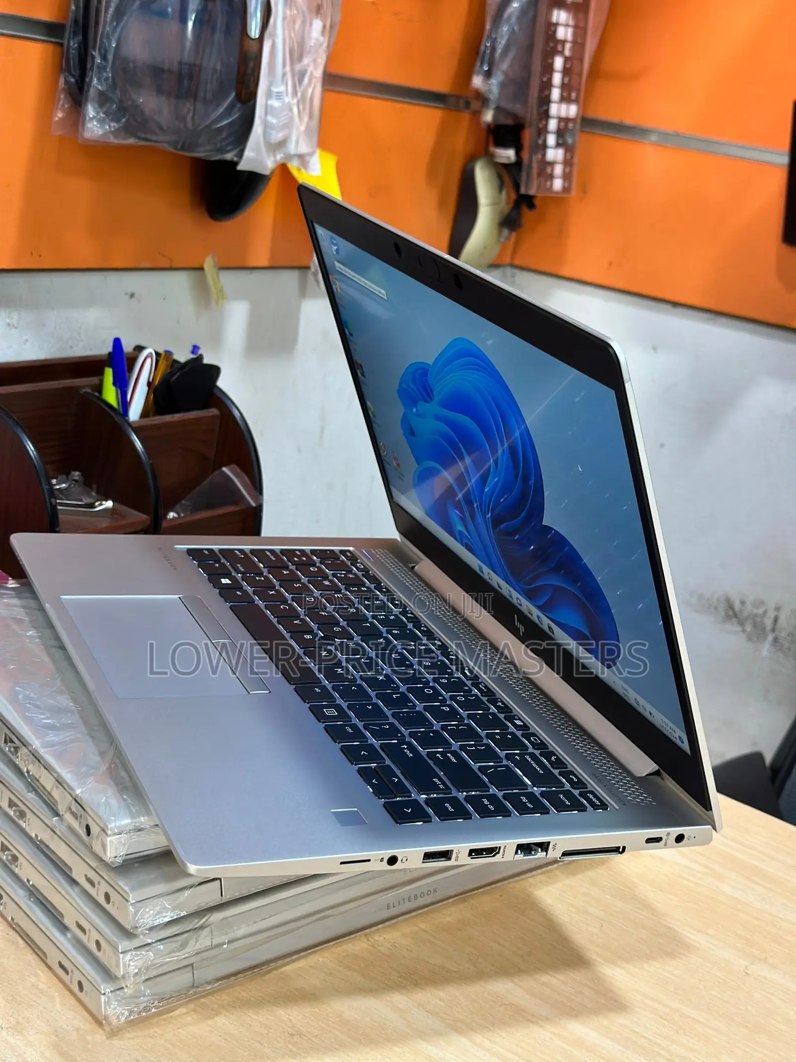 New Laptop HP EliteBook 745 G6 8GB AMD Ryzen 7 SSD 256GB
