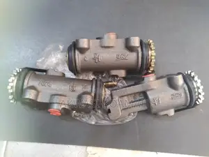 Hyundai Might Wheel Cylinder Port Front and Back