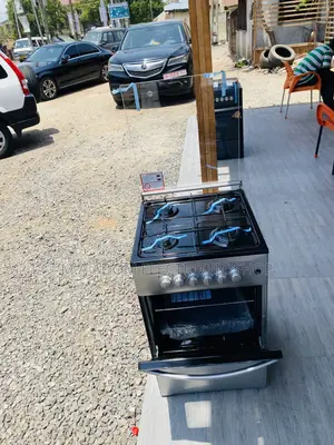 Classic Volcano 50x50 4 Gas Burner With Oven Grill.