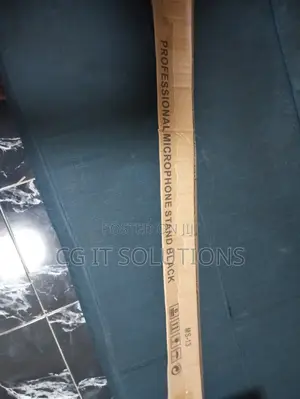 Round Base Straight Microphone Stand