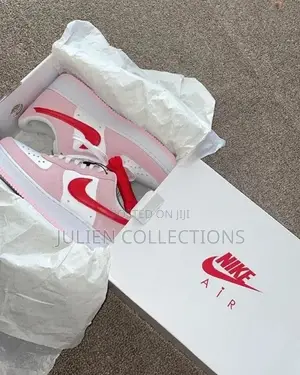 Nike Air Force Valentine