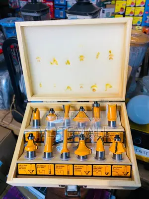 12pcs Router Bits Set 8mm - P1C20 (AKRT1211)