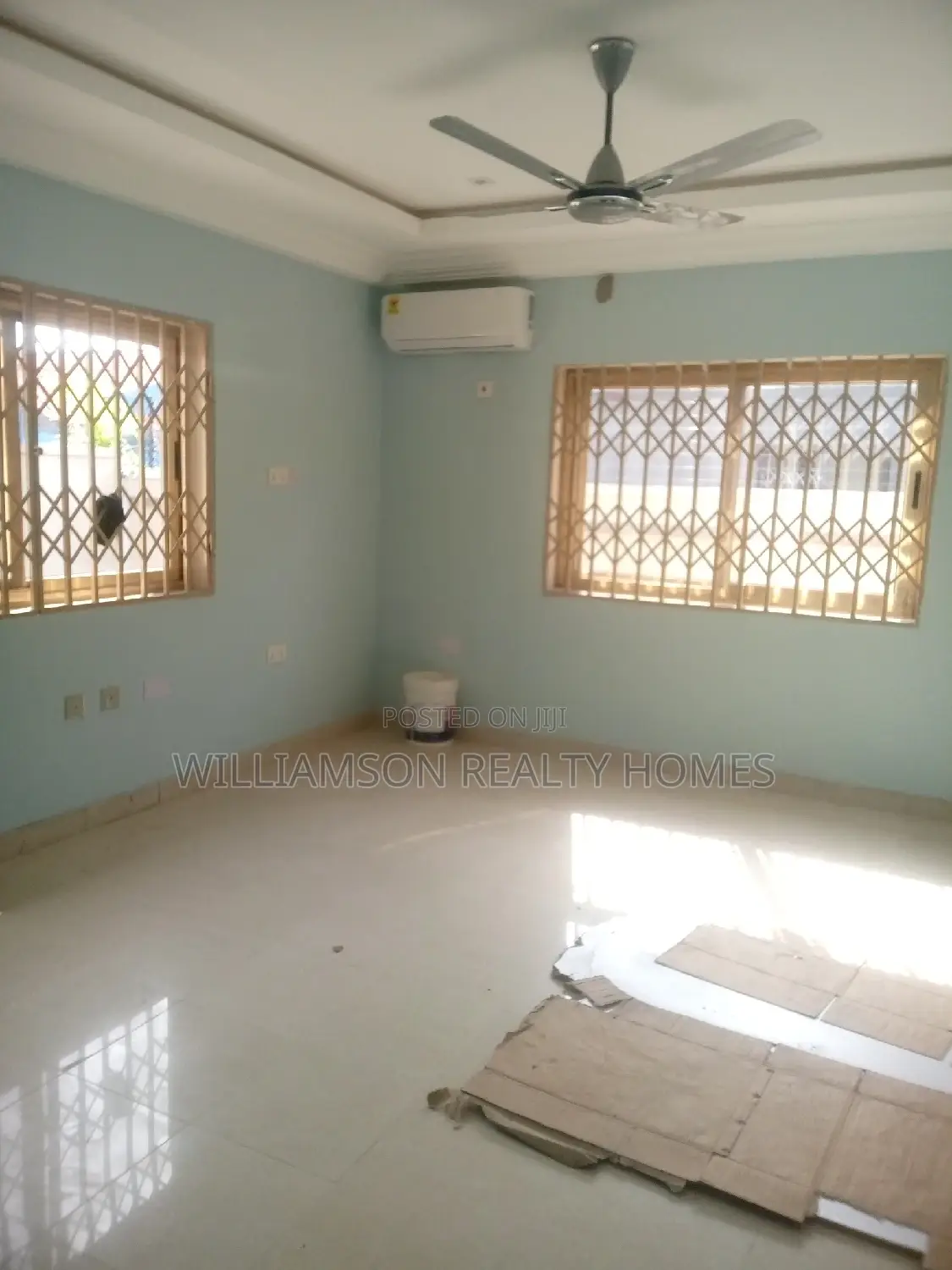 6bdrm House in Community 20 Estate, Spintex for rent