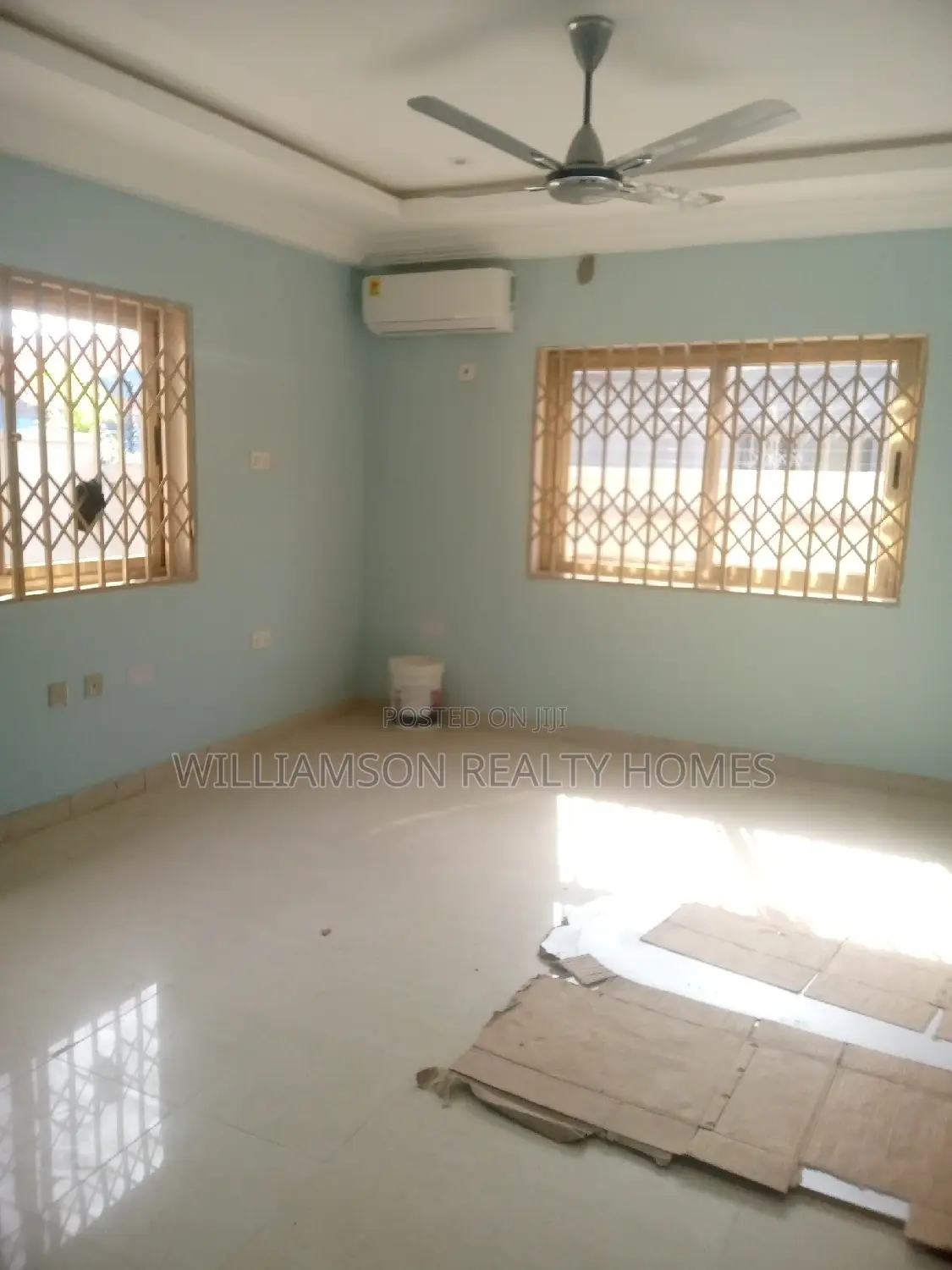 6bdrm House in Community 20 Estate, Spintex for rent
