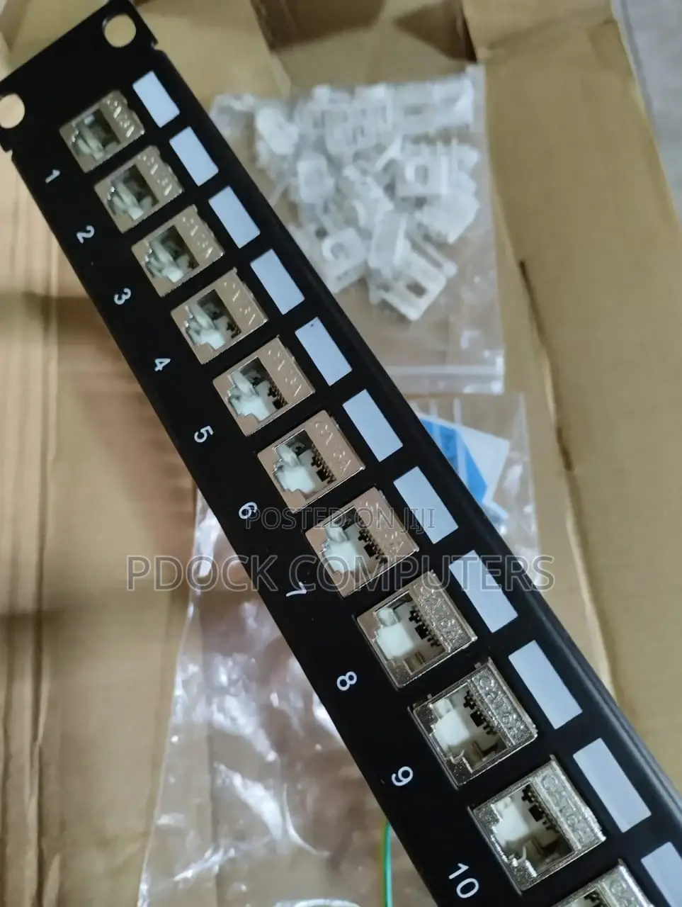 Cat6a 24port Patch Panel Passthrough , Generic