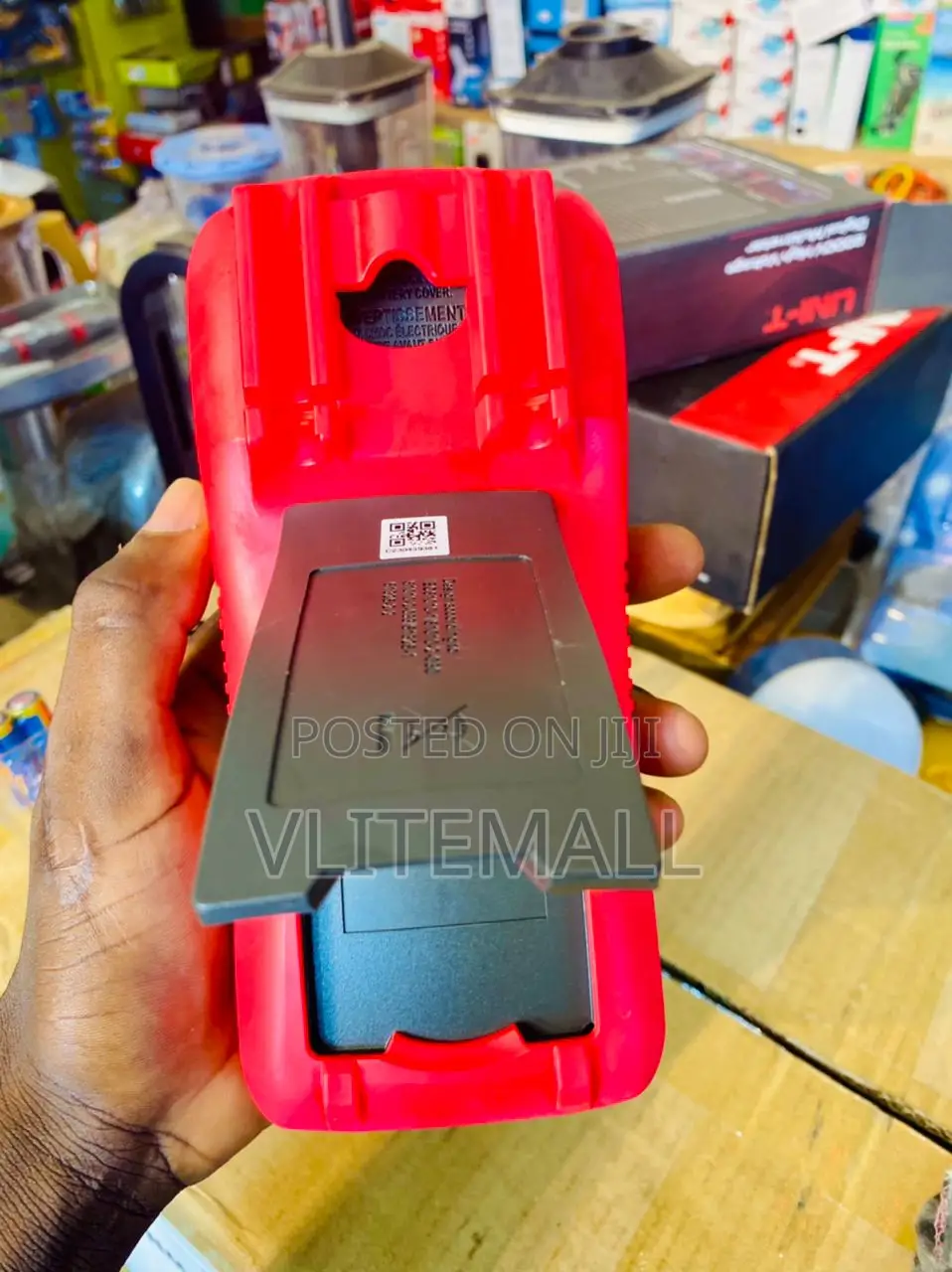 Digital Multimeter (UT-892