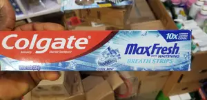 COLGATE Maxfresh With Whitening Breath Strips