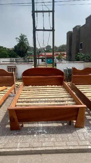 Wooden Double Bed Frame, 54"×75"
