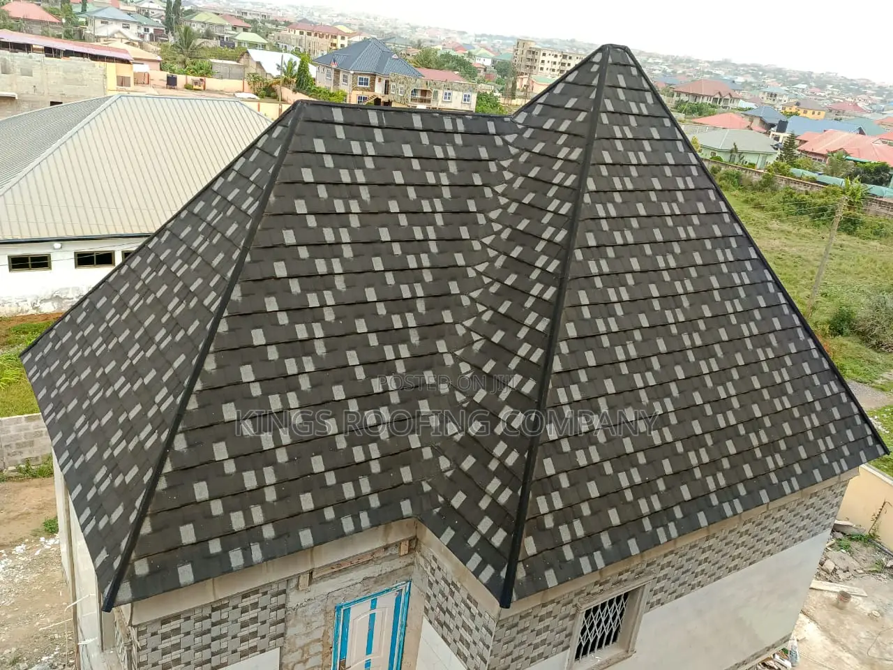 Roofing Sheet Made With Alu-zinc Coated With Stone.