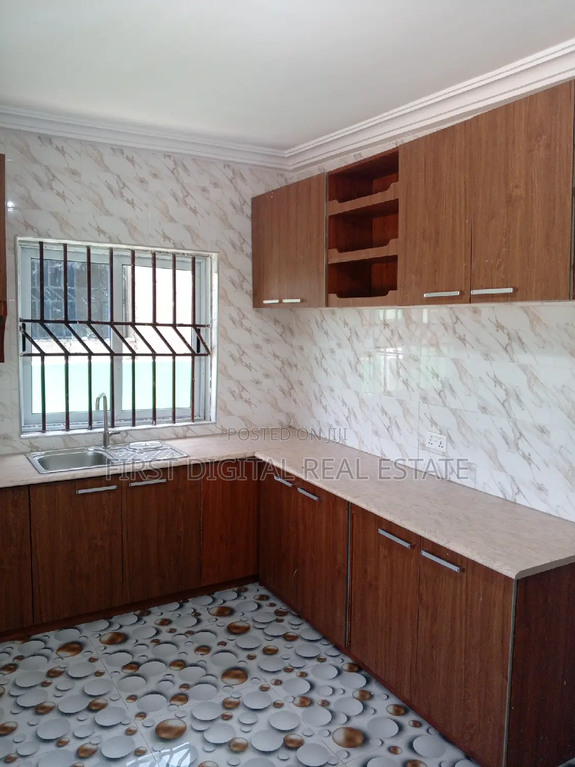 3 Bedroom for Sale in Kasoa Roman